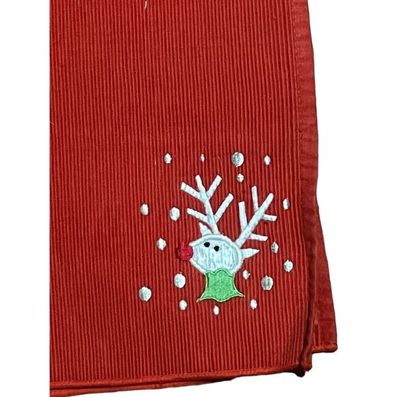 6 Red Christmas Rudolph Placemats Holiday Placemat Embroidered Silver 16x12 - Picture 4 of 5